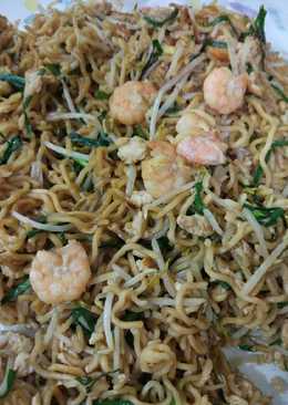 Mie goreng ultah ala mami bryan