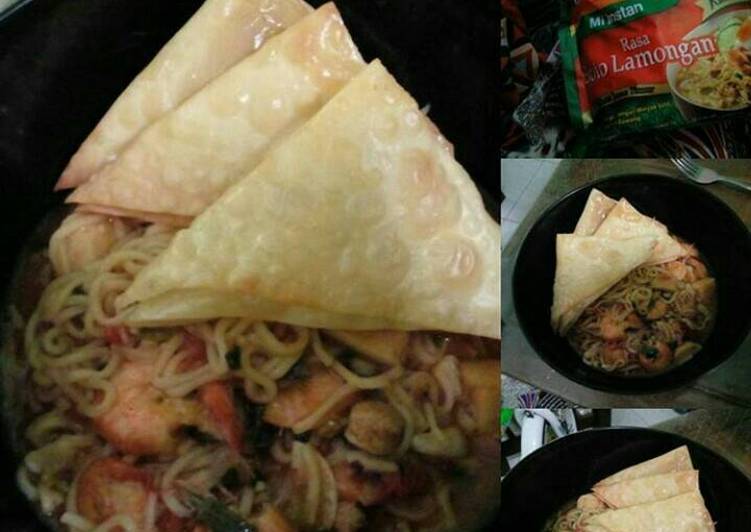 Resep Kreasi indomi soto lamongan dengan kuah kental Dari Winda`s
Kitchen