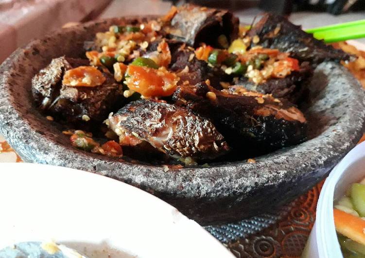 resep makanan Tongkol sambel pencok