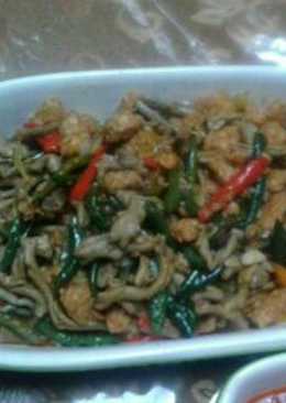 Tumis usus cabe ijo