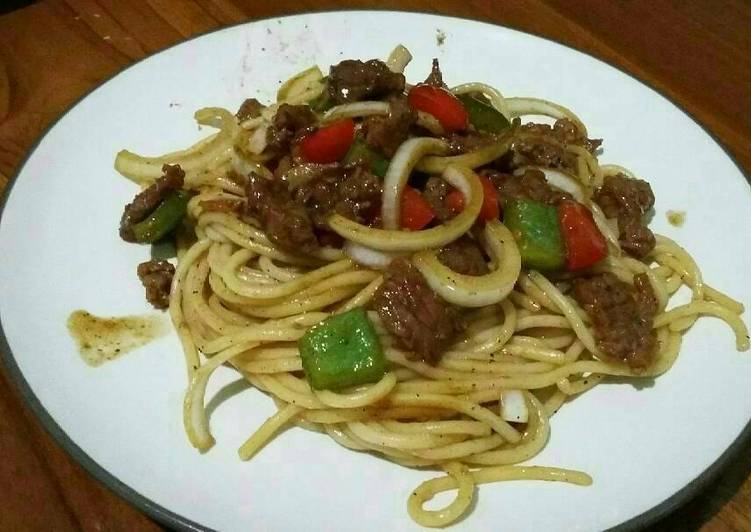 cara membuat Spageti Sapi Lada Hitam