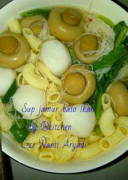 Sup jamur baso ikan