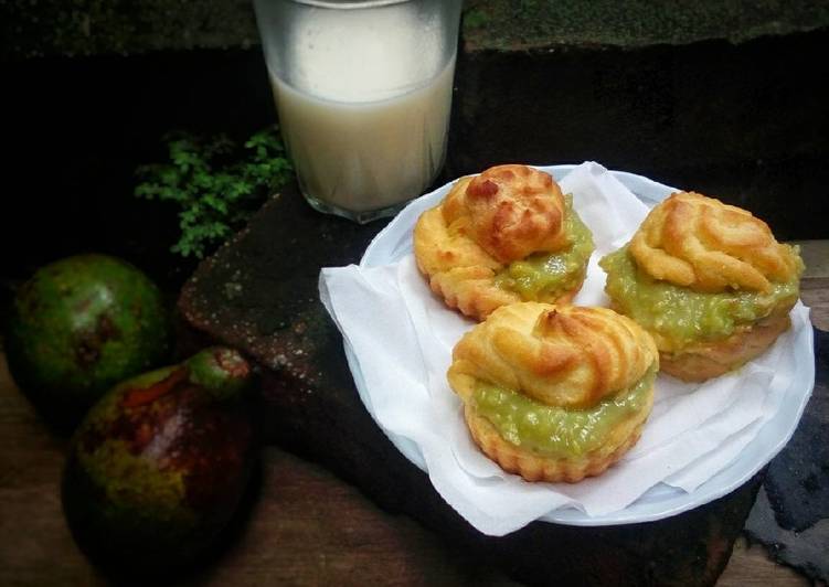 resep lengkap untuk Kue Sus Isi Vla Alpukat