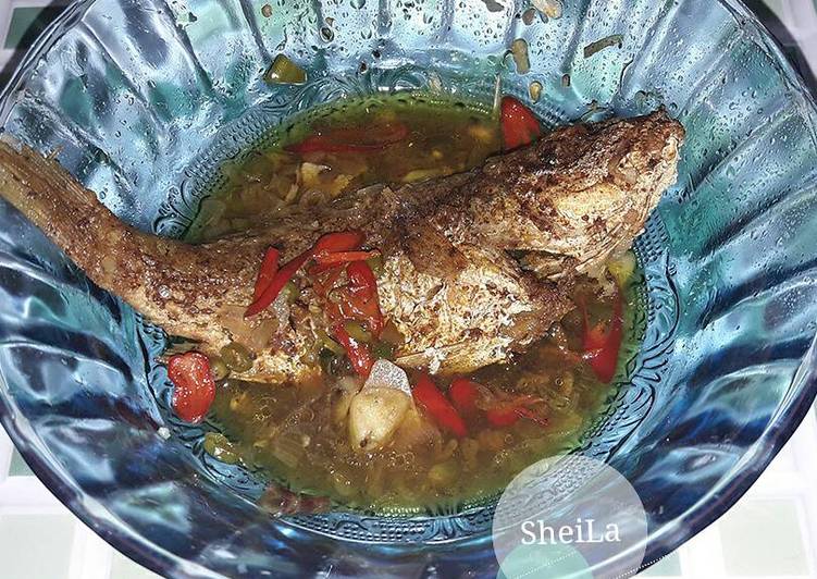 Resep Ikan ekor kuning kuah kuning - Sheila