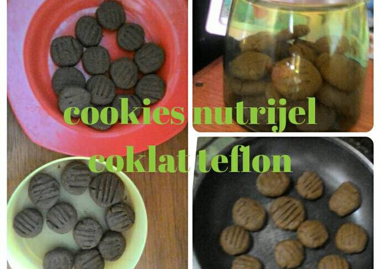 bahan dan cara membuat Cookies Nutrijel Coklat Teflon