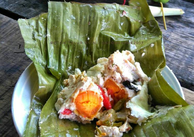 resep lengkap untuk Botok Telur Asin