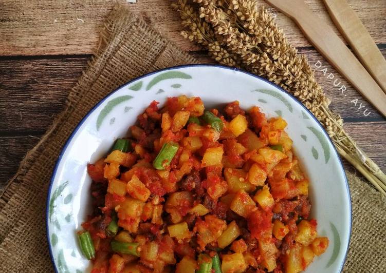 Resep Sambal Goreng Kentang Oleh Dapur Ayu Cookpad Sambal Goreng Kentang Foto Resep Utama