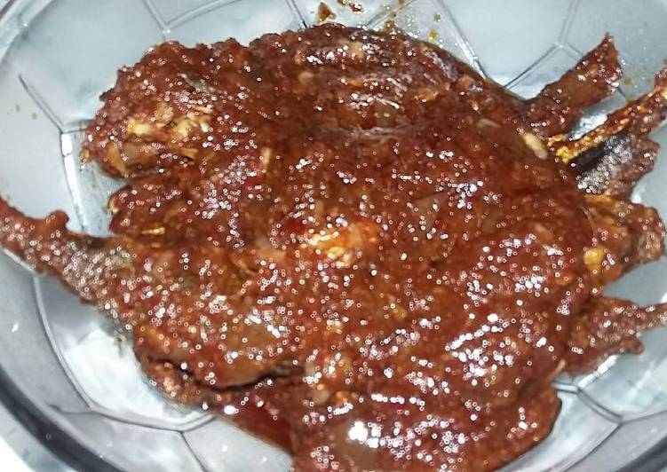 cara membuat Masak habang ikan layang ala banjar