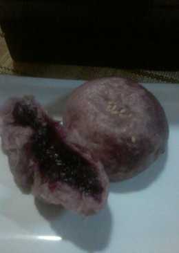 Roti kukus ubi ungu