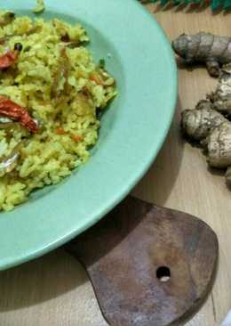Nasi Goreng Teri Kunyit Kencur