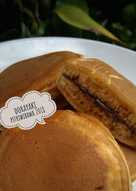 Dorayaki isi selai coklat