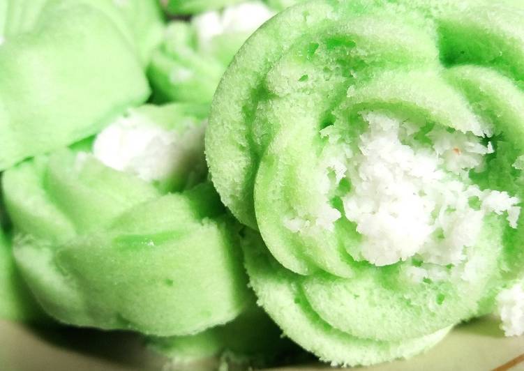 gambar untuk resep Kue putu Ayu Ala Rumahan Empuk dan lembut