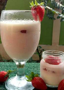 Puding susu strobi