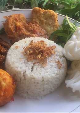 Nasi Uduk Betawi "Rice Cooker"