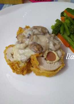 Chicken cordon bleu with sauce mushroom creamy cheese