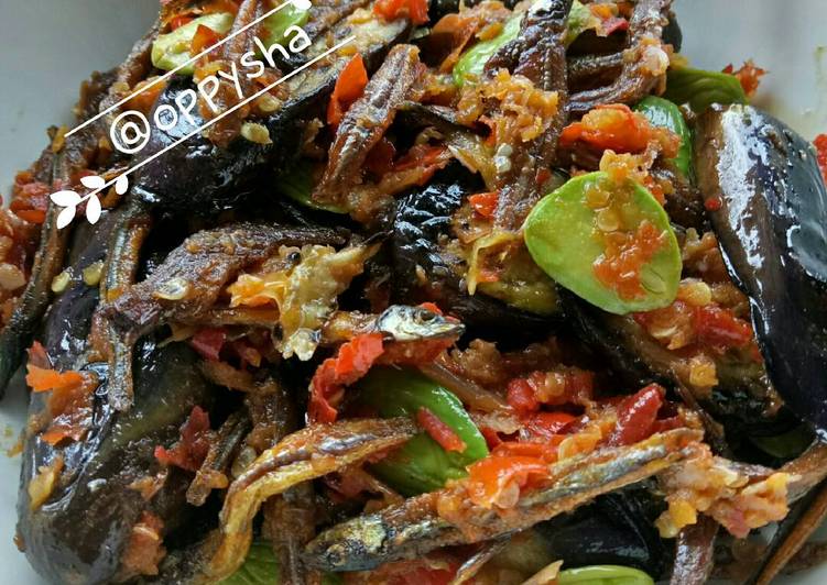 resep makanan Terong Ikan Asin Balado Sambal Ebi Petai Pedeeeesss