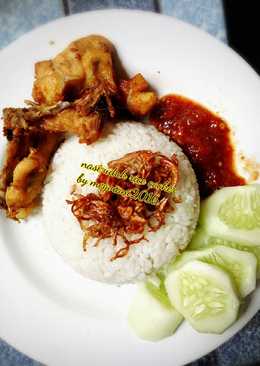 Nasi uduk rice cooker rasa gurih+asin enakk dan wangiiii