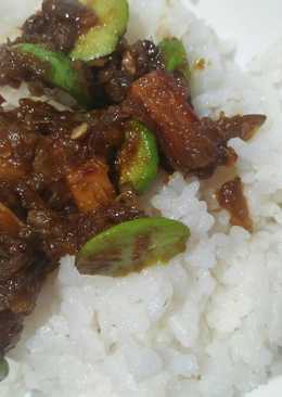 Sambal rawit bawang pete dan ikan asin