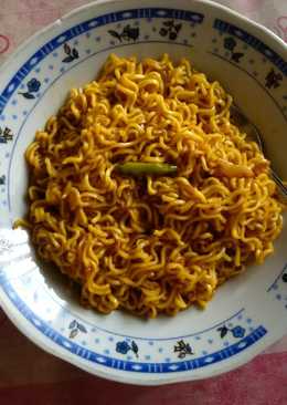 Mie keriting goreng seadanya