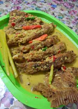 Ikan gurame bumbu rujak