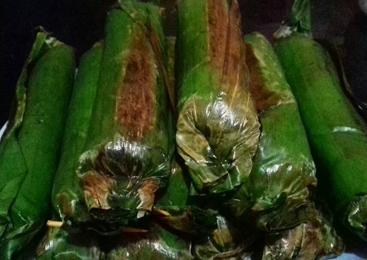 gambar untuk cara membuat Nasi bakar ikan teri gurih lezat????