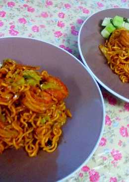 Mie Aceh Tumis Udang dengan Garam Masala