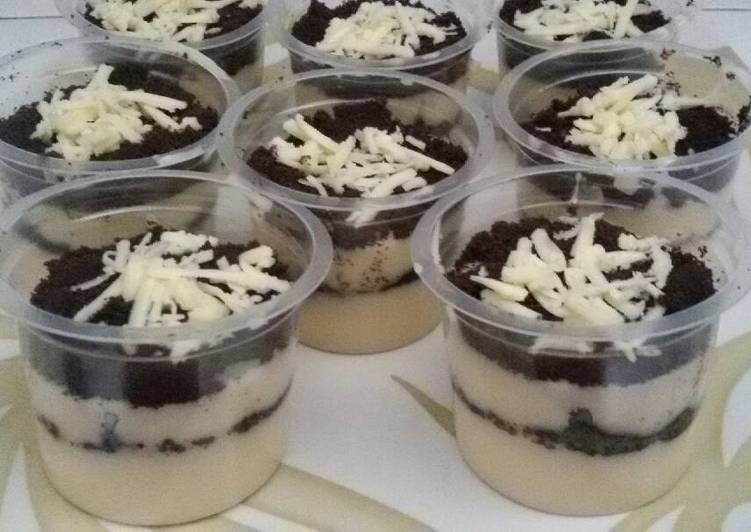 Resep Ice Cream Cake Oreo :) Dari Hesty Putri Hapsari