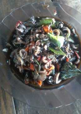Cumi Hitam Pedas Saos Tiram