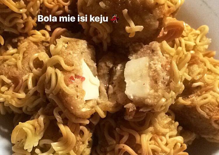 gambar untuk resep Bola mie isi keju