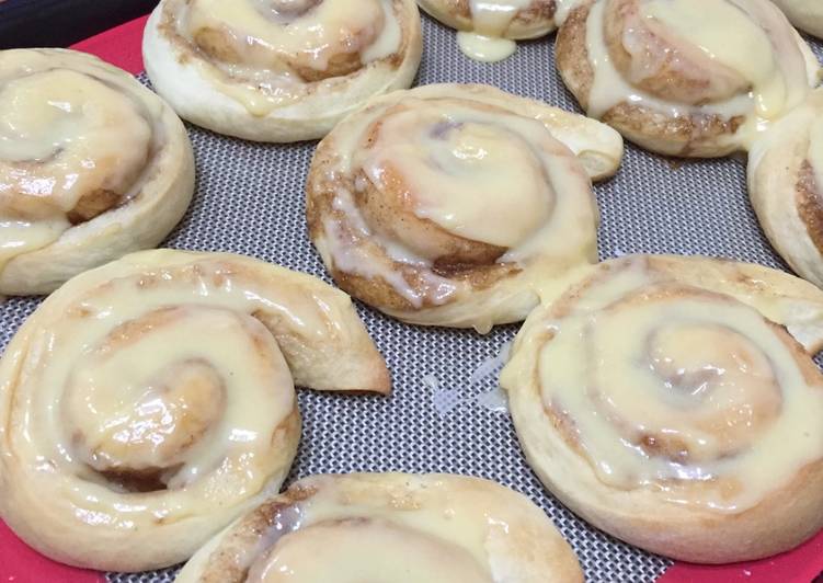 resep lengkap untuk Cinnamon Rolls