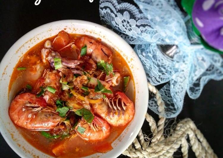 resep lengkap untuk Tomyam seafood spicy