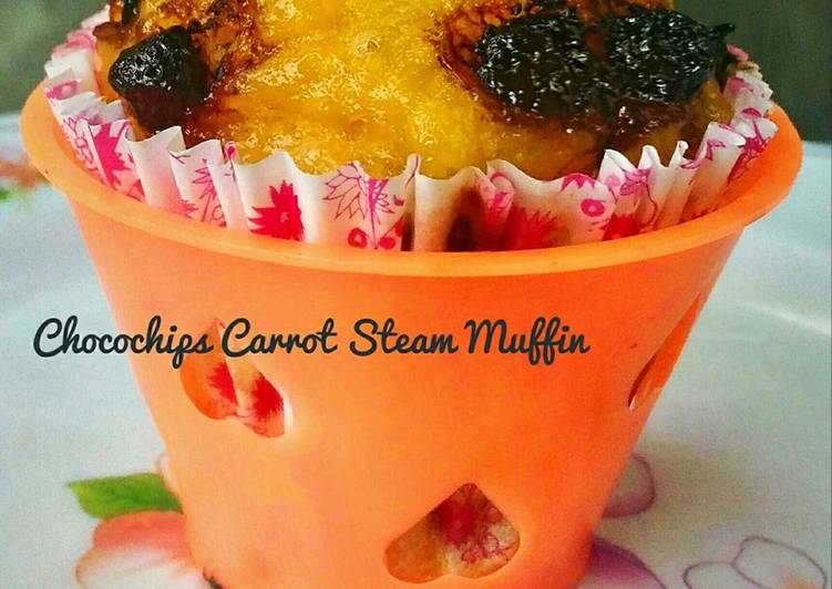 bahan dan cara membuat Chocochips Carrot Steam Muffin