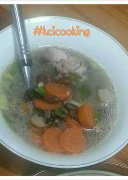 Sop Brenebon Ayam (Kacang Merah)