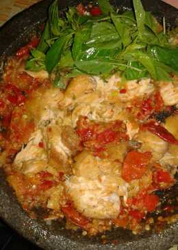 Ayam geprek bumbu rebus