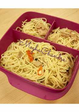 Spaghetti Tuna Aglio Olio