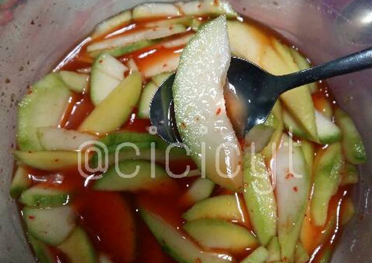 Resep Asinan Mangga Muda Kiriman dari Cici Cyt