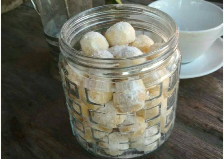 gambar untuk resep makanan Almond Snowball CPTGPL(cepat ga pakai lama)