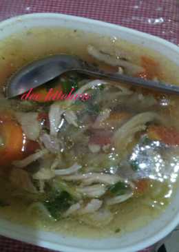 Sop ayam suwir