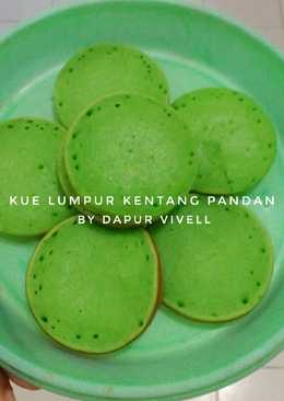 Kue lumpur kentang pandan