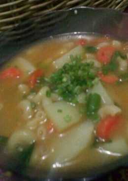 Sop sayur makaroni