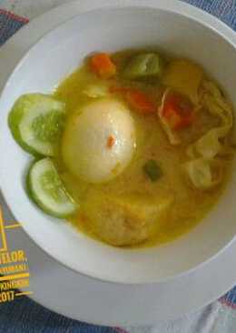 9. Kari TTS (telor, tahu, sayuran)