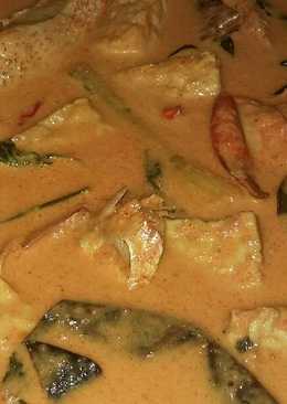 2. Gulai Ikan Kakap Merah khas Padang