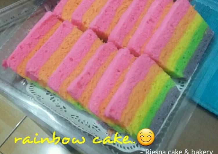 gambar untuk resep makanan Rainbow cake kukus mmoi