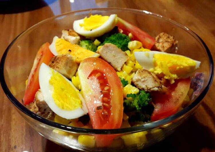 gambar untuk resep makanan Salad Sayuran dengan Itallian Dressing Sauce (Simple, Lezat, Seg