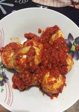 Telor bulat balado