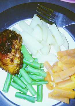 Menu diet yummy with grilled chickenð'