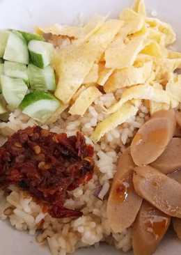 Nasi Goreng Mentega dengan toping ceria