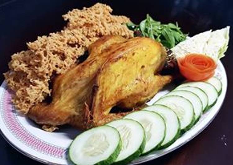 Resep Ayam goreng kremes Kiriman dari Sailirrahma Mudzakir