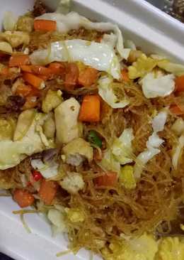 Bihun goreng ayam