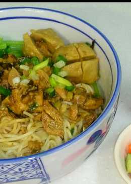 Mie ayam bakso praktis